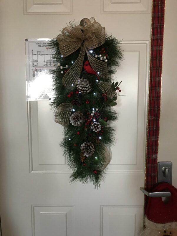 Christmas Natural Bow Swag Wreath