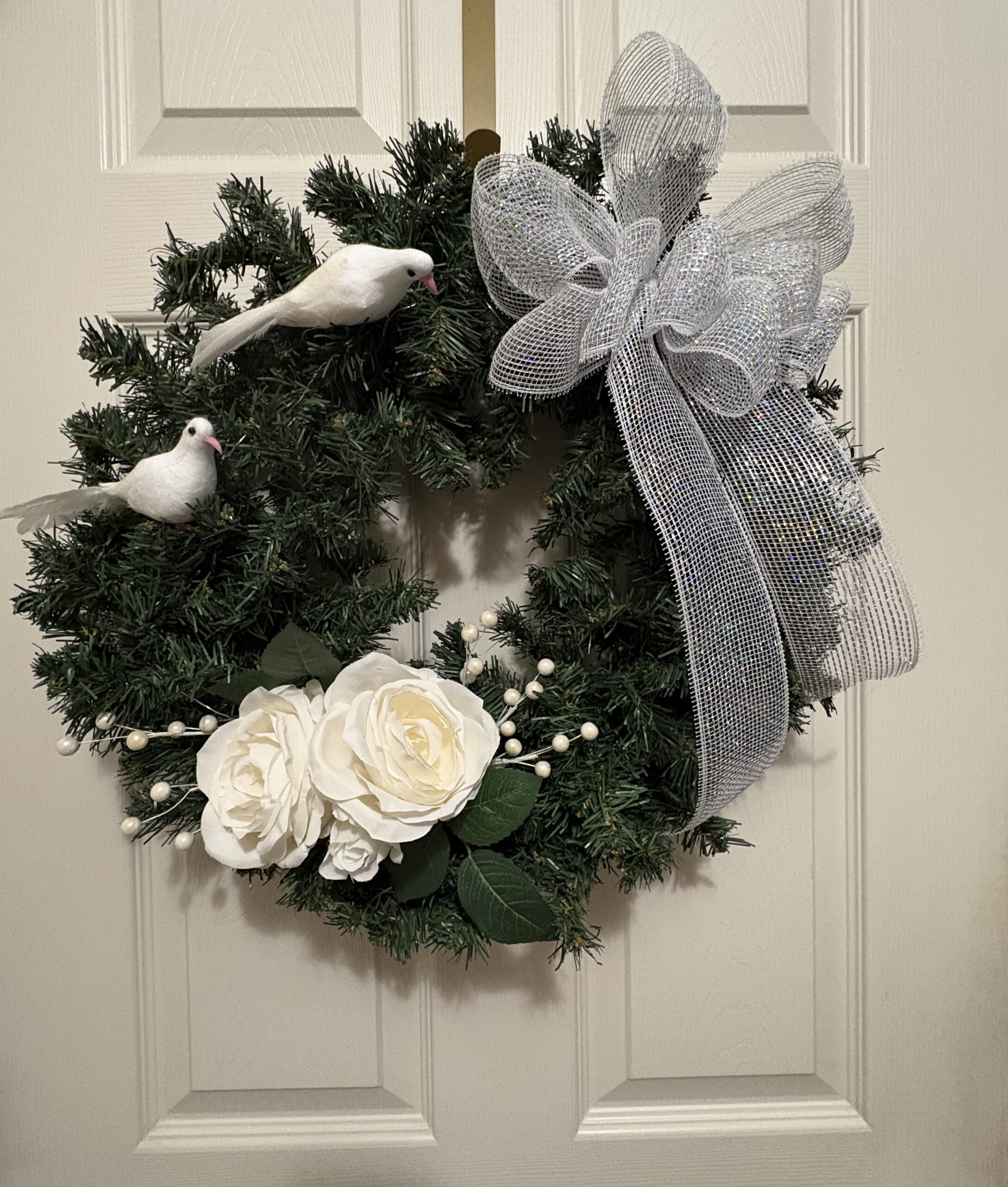 Pretty birds Christmas wreath - Image 2